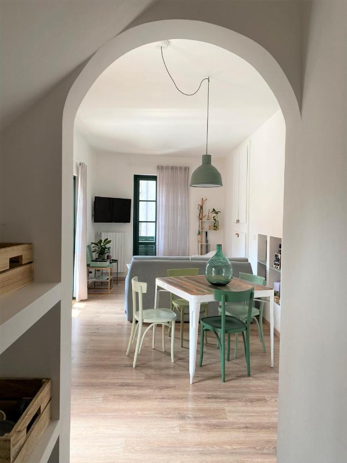 La Casa Di Ringhiera Appartement Alba  Buitenkant foto