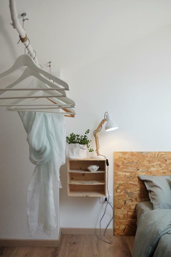 La Casa Di Ringhiera Appartement Alba  Buitenkant foto