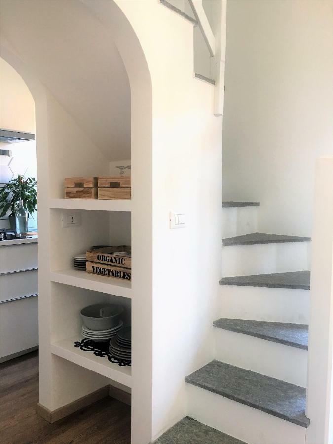 La Casa Di Ringhiera Appartement Alba  Buitenkant foto
